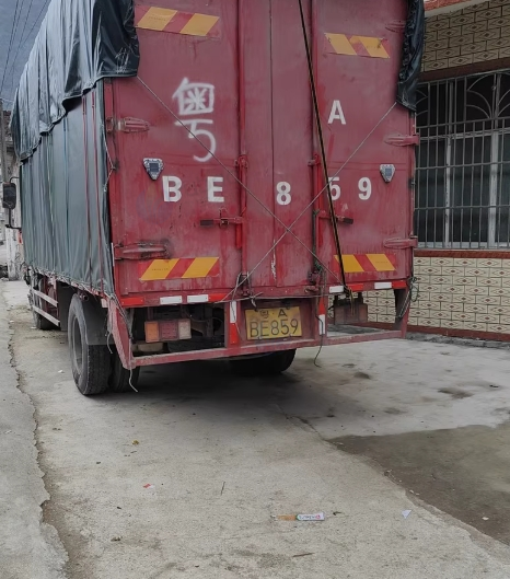 黔南地区处理五米二高栏货车康明斯发动机