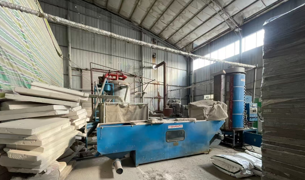 德阳地区处理90万大卡生物质燃烧机、一吨蒸汽发生器、过滤器、发泡机一套