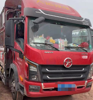 成都地区处理4米2高栏货车