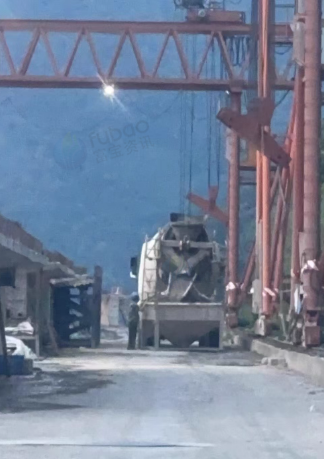 红河地区处理路港牌龙门吊