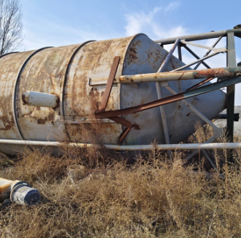 烟台地区处理2个水泥罐仓