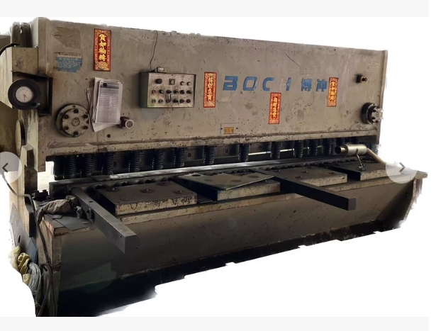 东莞地区工厂处理博冲BQCI液压剪板机、100T冲孔机