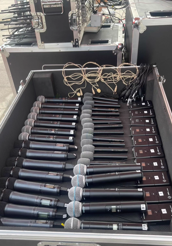 连云港地区处理森海无线话筒8套