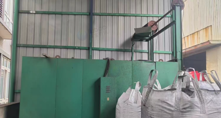 重庆地区公司处理台车式热处理电炉