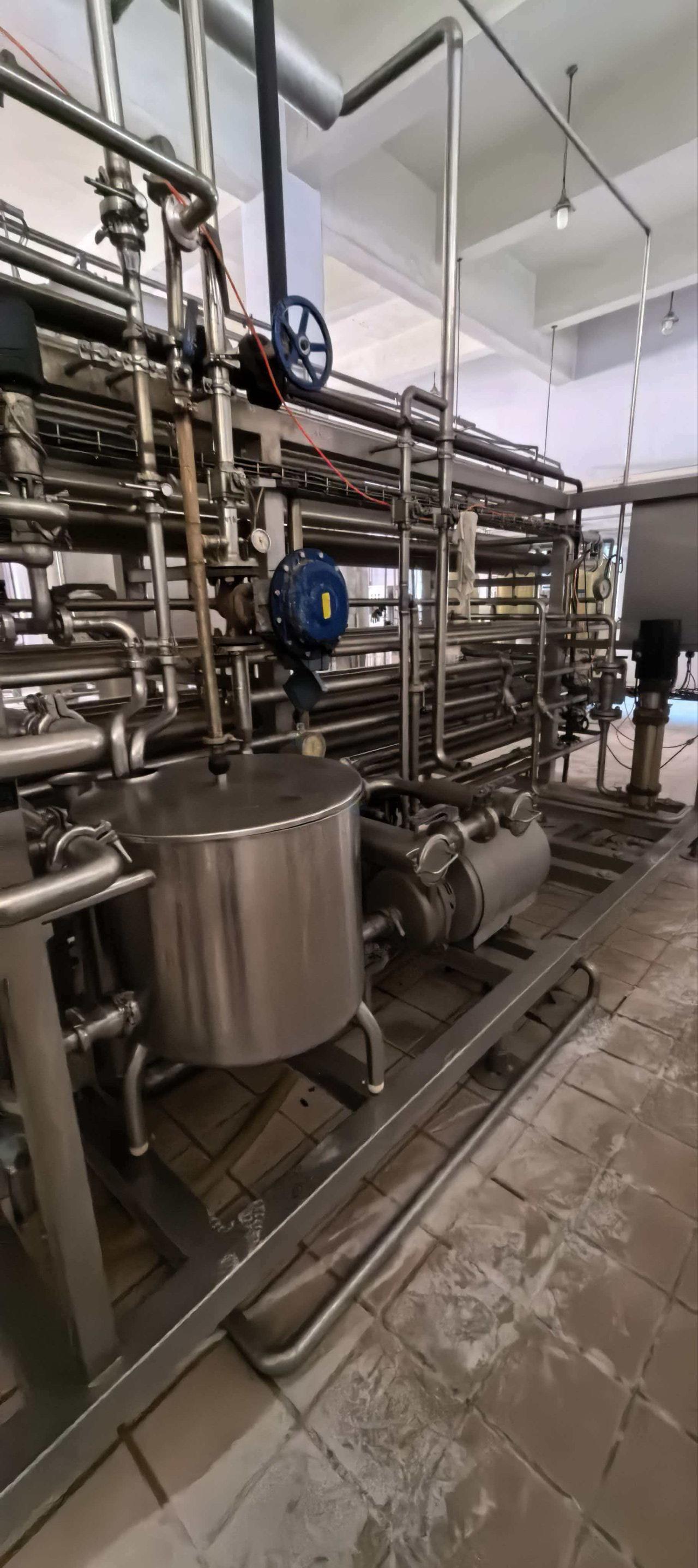 供应:海口地区处理乳制品厂机械设备一批