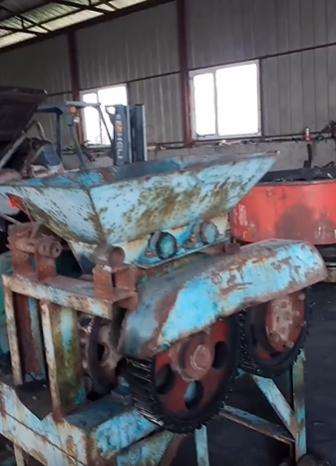 哈尔滨地区个人处理一套蜂窝煤生产设备 