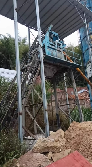 广州地区处理佛山佛弘PLD搅拌站带水泥罐和控制柜 