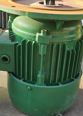 洛阳地区处理电机砖厂配件一批