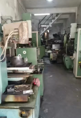 惠州地区档口处理线割机、火花机、打孔机、铣床、磨床、台钻丶攻牙机