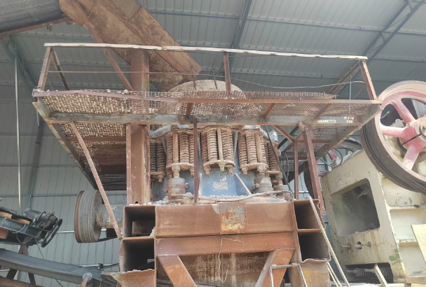 苏州地区工厂处理矿山设备一批