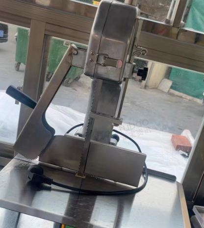 揭阳地区店铺处理电动切肉切骨机、真空包装机、蒸煮面炉等