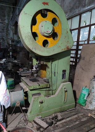 南昌地区处理63吨冲床JB23-63型