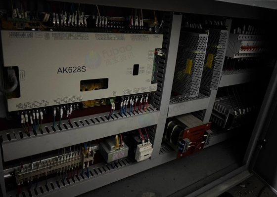 南通地区工厂处理优灿130吨注塑机