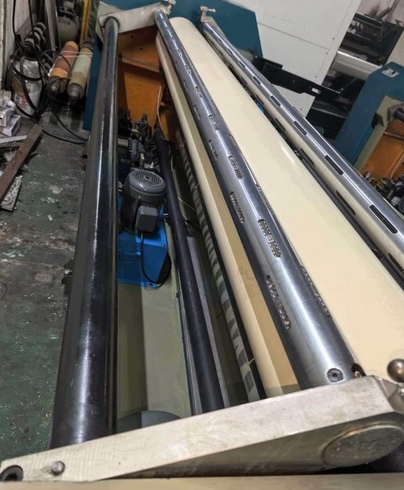 汕头地区处理无轴装料背靠背分切机