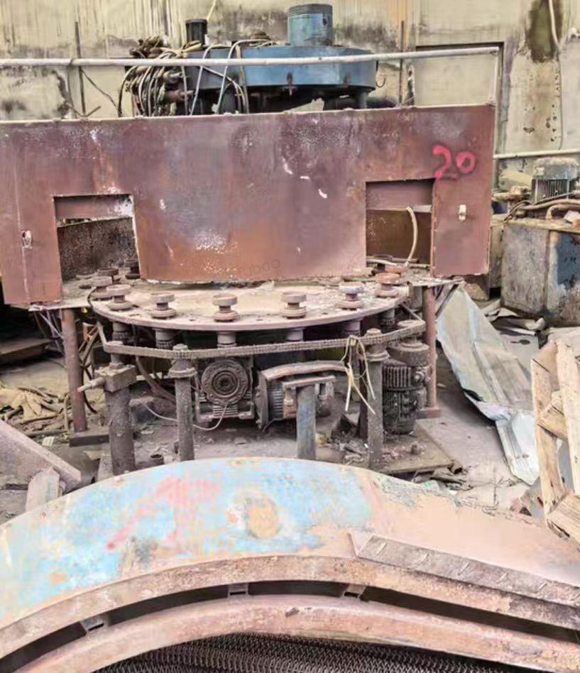 新乡地区杯厂倒闭处理螺杆空压机、托盘包装机、气泵、混合拌料机、塑料罐等