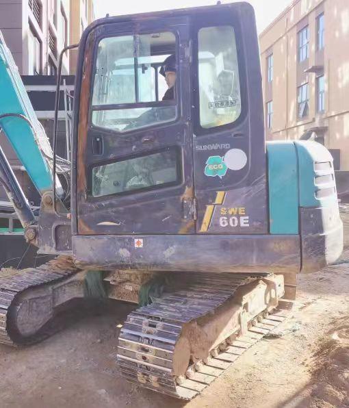 郑州地区工地处理螺旋钻机、电缆配电柜、挖机等