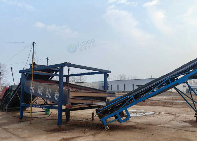 宿迁地区工厂处理317净片破碎机一套、318净片破碎机一套、九米双棍扒皮机