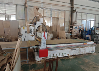 泰安地区处理直排49尺开料机 封边机 侧孔机 异形封边机