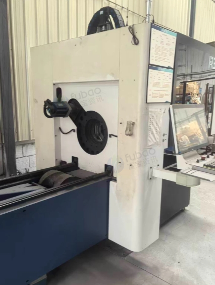 佛山地区处理出宏山3000激光切管机