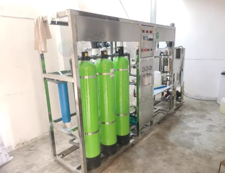 成都地区处理洗化设备一套