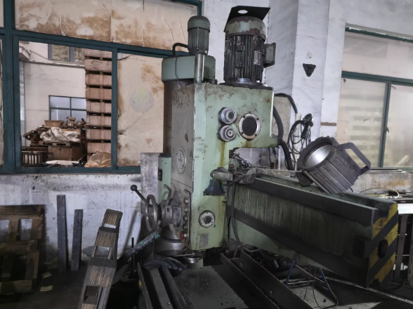 南通地区工厂处理机床设备一批