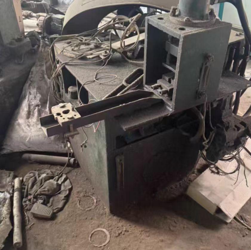 洛阳地区工厂处理冲床、喷砂机、剪钢筋机、气泵等弹簧板设备