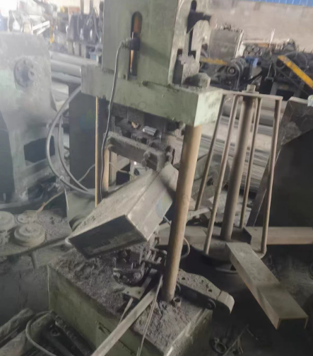 重庆地区闲置处理钢筋拉力实验机、钢筋收线打包机