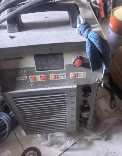 成都地区处理焊机、电缆等仓库设备