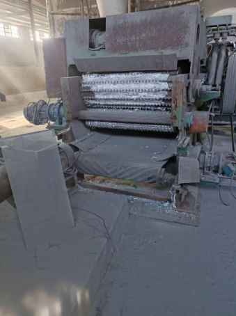 临沂地区工厂处理1200木材削片机