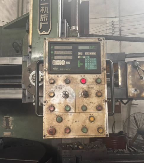 盐城地区工厂处理数控车床2台、齐齐哈尔第一机床厂CX5120A立式车床1台