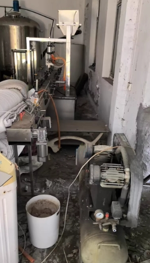 晋中地区处理自用车用尿素生产设备一套