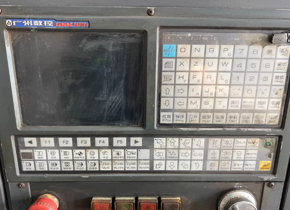 盐城地区工厂处理加盟子6140数控车床2台