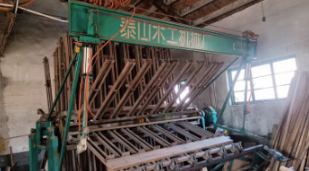 济南地区处理锐捷RJ-1325雕刻机 DZWFJ2600往复锯 全自动封边机 磨齿机 MJ344-1细木工带锯机 MH1525型对接机 木林森冷压机 液压拼板机