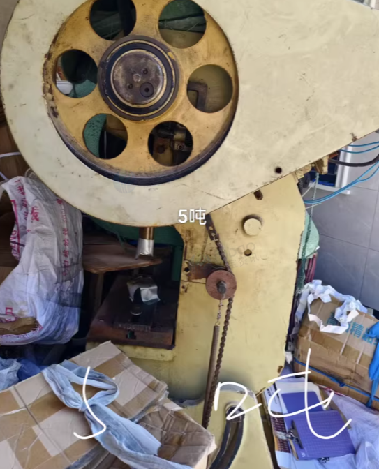 杭州地区处理台式冲床3吨一台、5吨2台、1吨10台