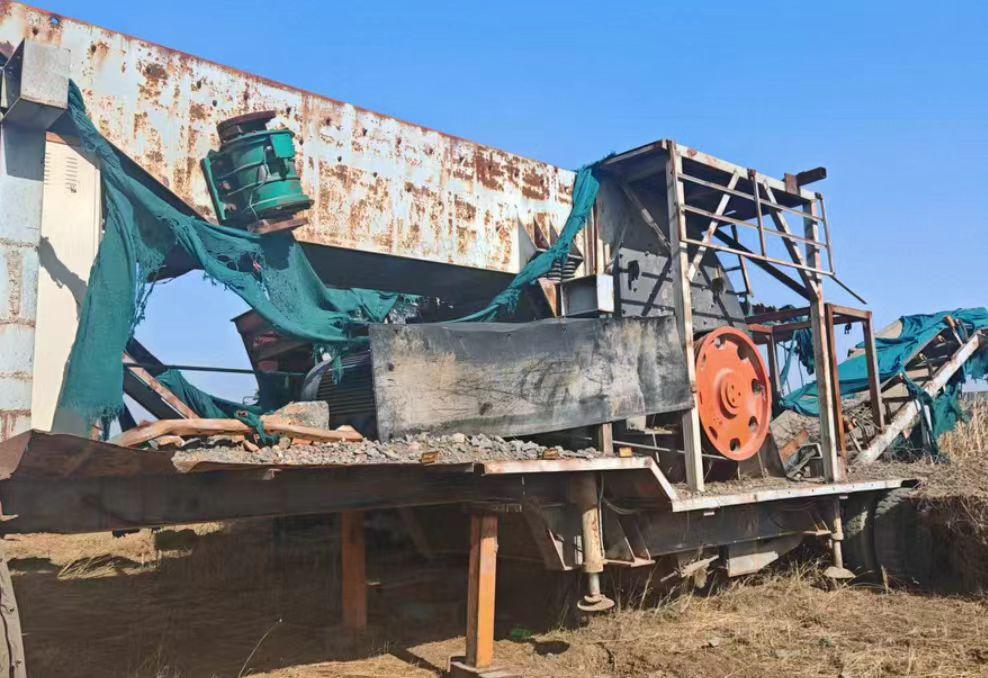 郑州地区工地处理重锤移动破碎机