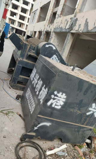 赣州地区处理100破碎机、1200锤破、打包机