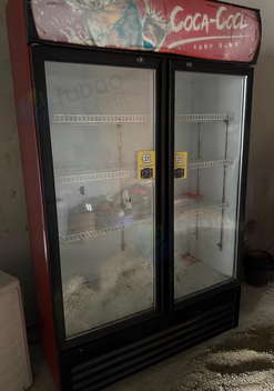 河池地区处理三匹圆柱空调、展示柜冰箱