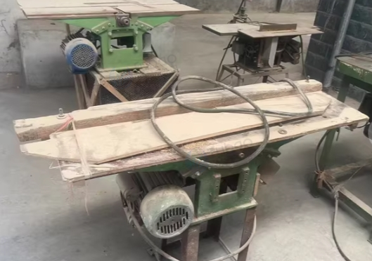 德阳地区处理木工设备、三台刨木机、两台台钻