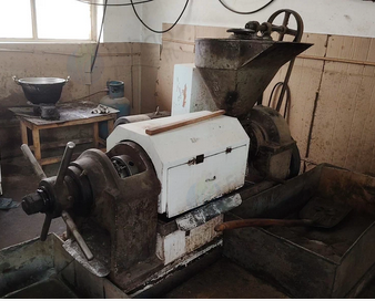 邢台地区处理两台榨油机