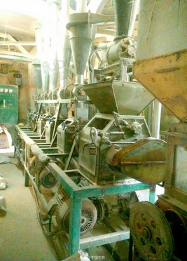 襄阳地区处理7台磨粉机、洗麦机、打麦机等全套设备