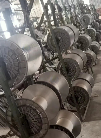 绵阳地区处理织带厂整厂、织带机21台、烫带机1台、整经机1台、打卷机1台等