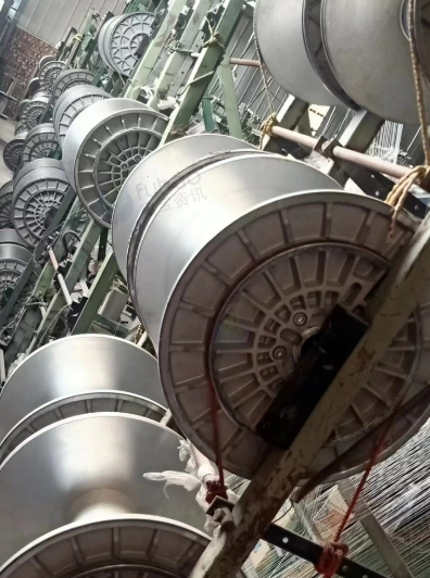 绵阳地区处理织带厂整厂、织带机21台、烫带机1台、整经机1台、打卷机1台等