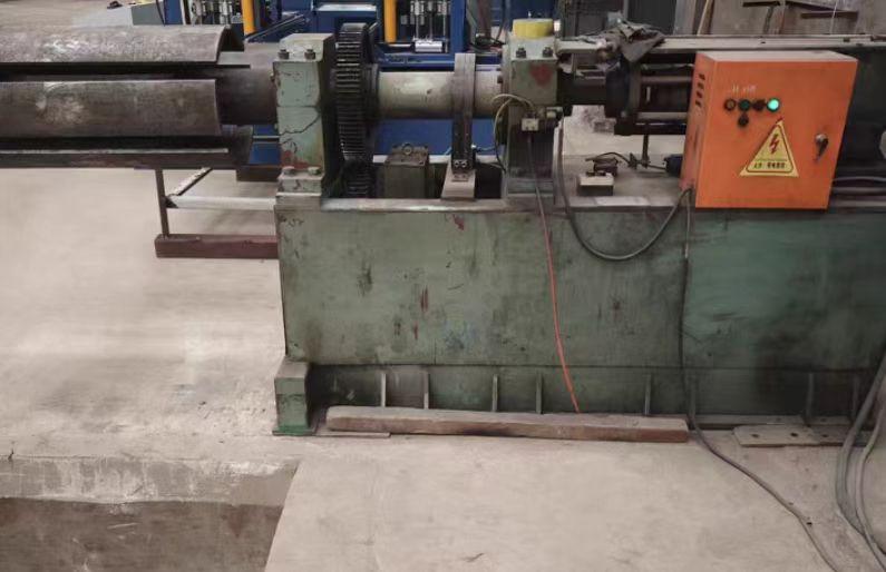 许昌地区工厂转型处理自动放卷机、波纹片成型机、自动焊接站、波纹折弯机等全自动波纹油箱设备