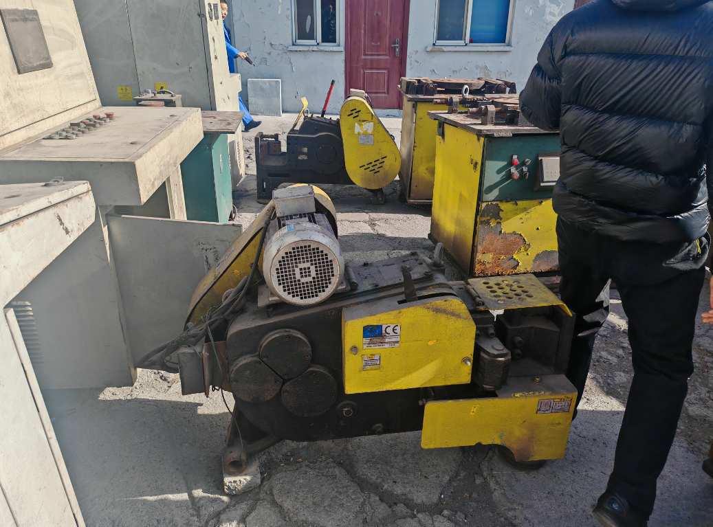 供应：钢筋弯曲机、切断机等