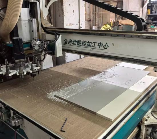 黔南地区个人处理木工四工序加工中心、封边机、侧孔机、精密锯等