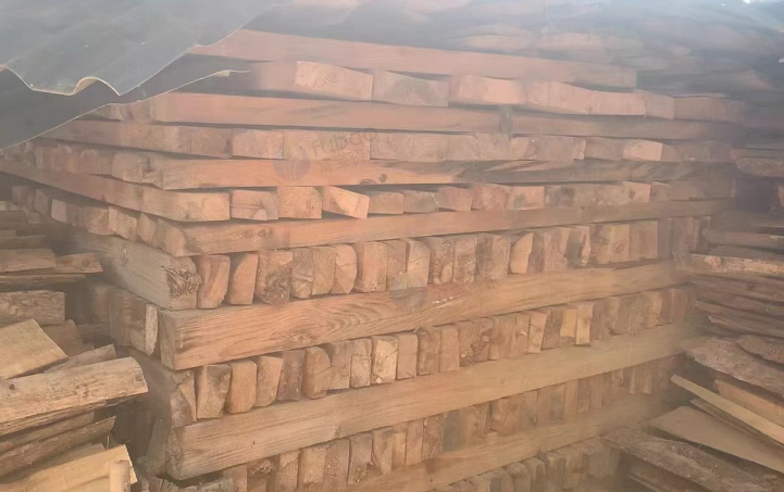 玉溪地区处理200多块施工支模方