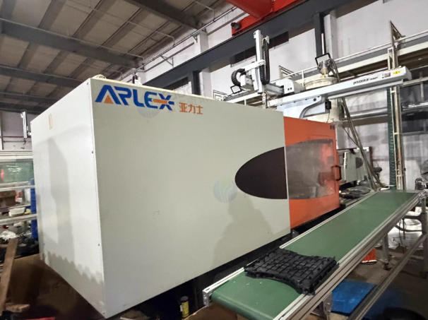 无锡地区工厂处理AX3亚力士注塑机1台、AX278亚力士注塑机1台
