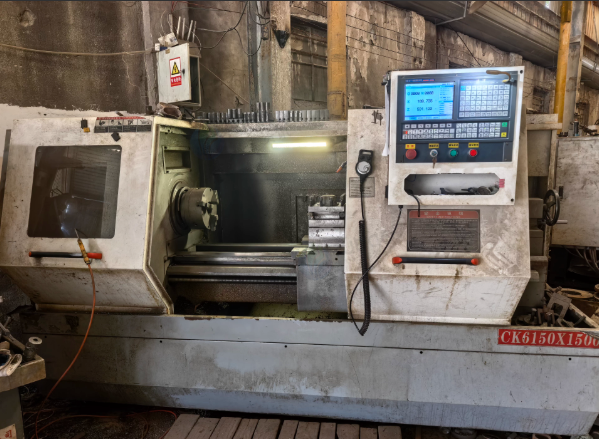 无锡地区工厂处理数控车床4台、炮塔铣床1台