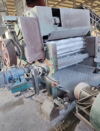 临沂地区工厂处理1200木材削片机