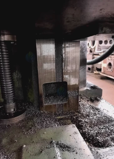 资阳地区处理2008中捷TPX6113镗床